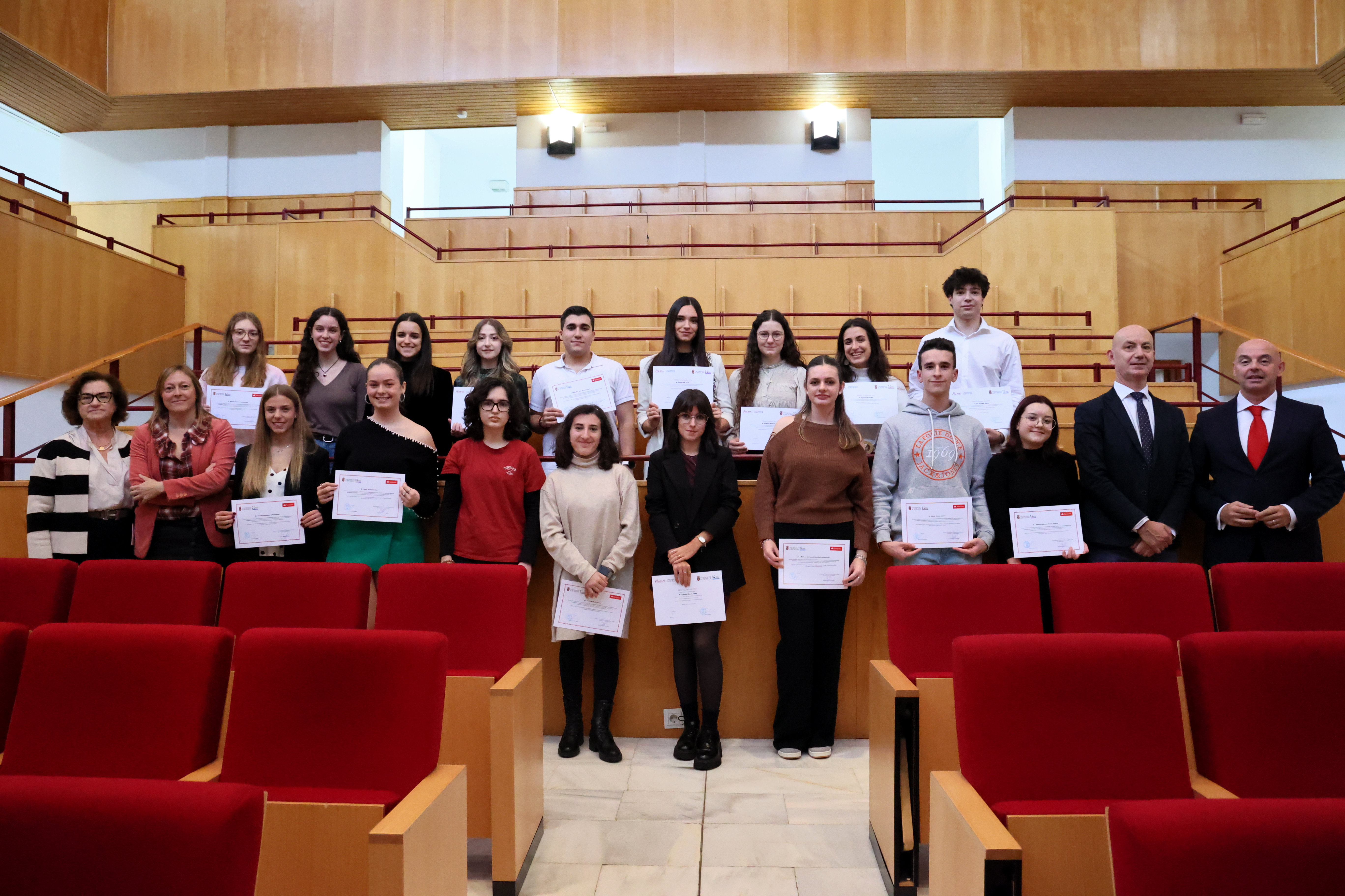  Premios a Estudiantes